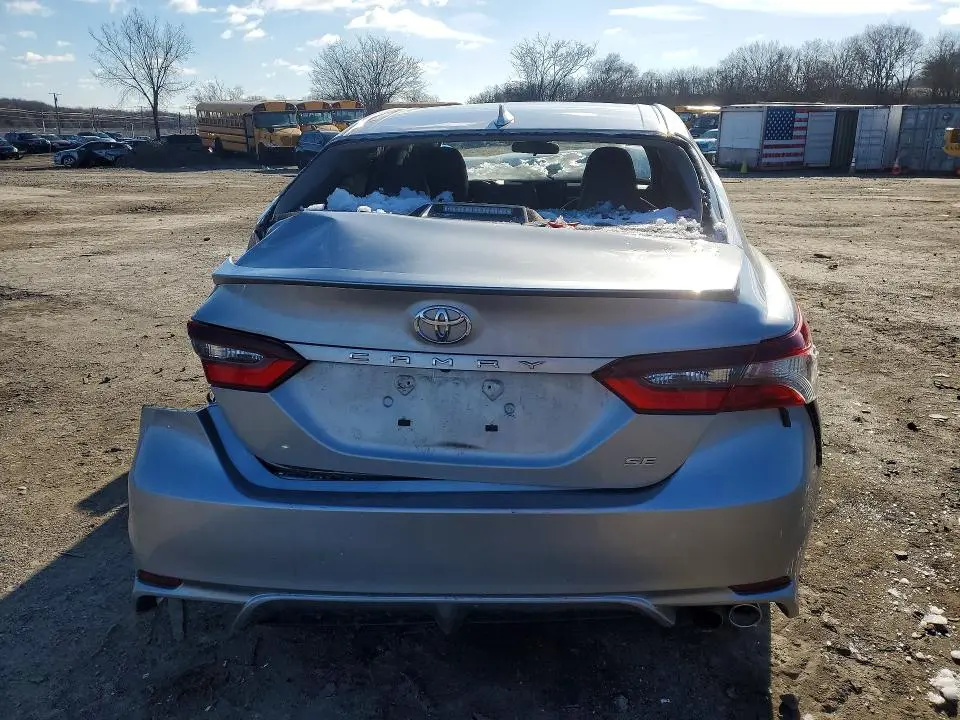 2024 TOYOTA CAMRY   