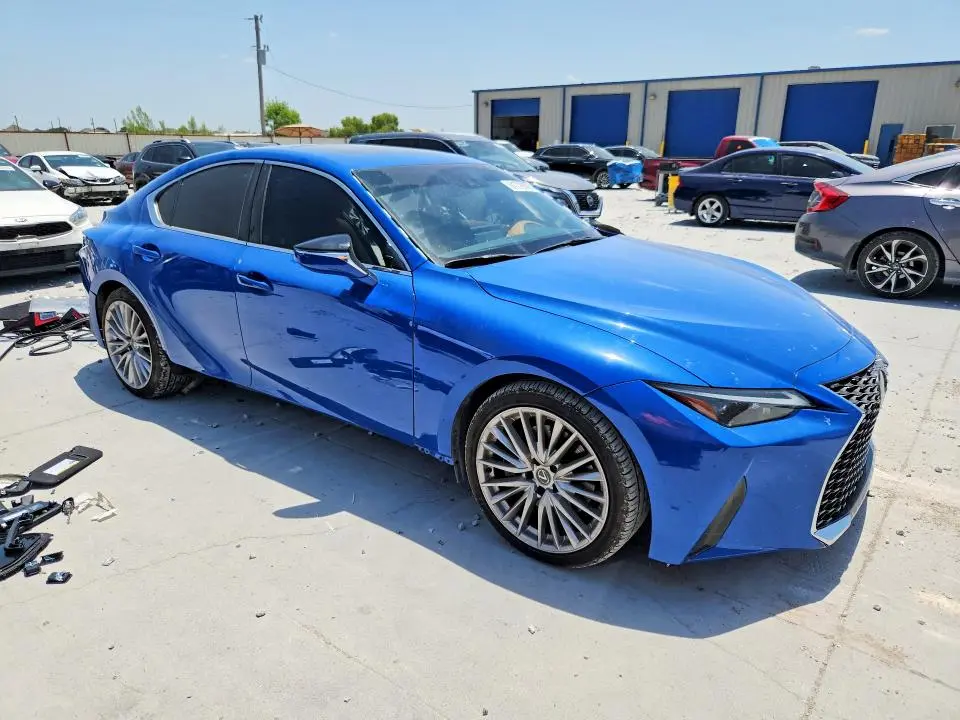 2023 LEXUS IS 300  