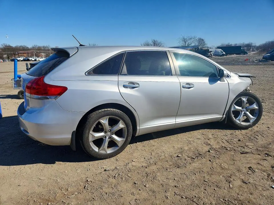 2011 TOYOTA VENZA   
