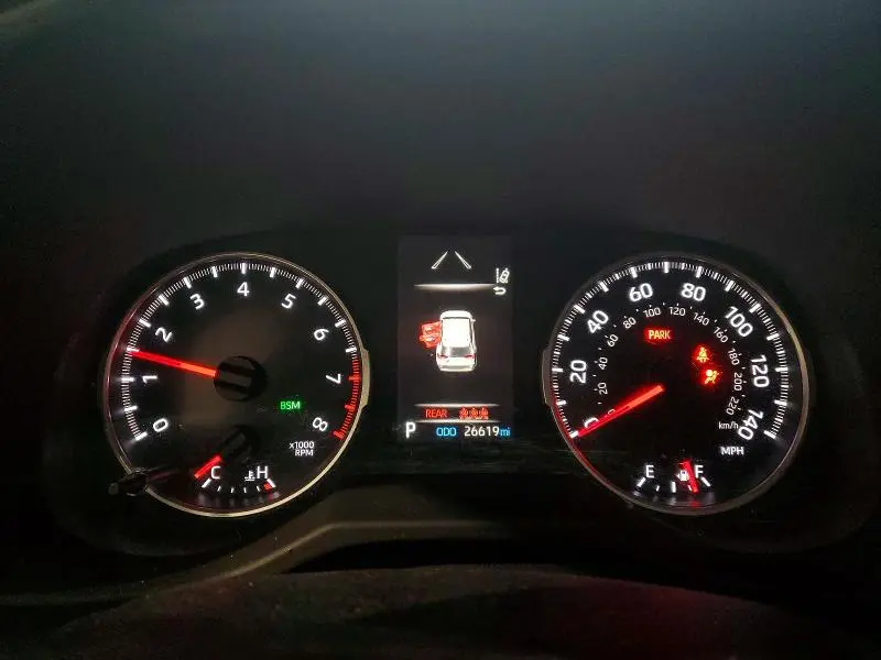 2022 TOYOTA RAV4 XLE  