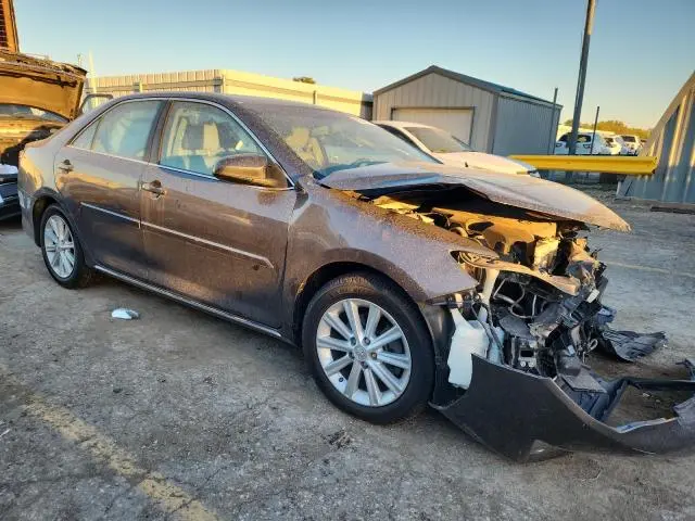 2014 TOYOTA CAMRY SE  