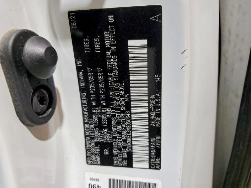 2021 TOYOTA SIENNA LE  