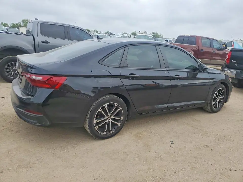 2023 VOLKSWAGEN JETTA SPORT  