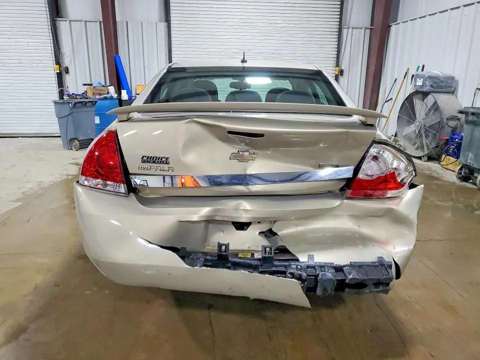 2011 CHEVROLET IMPALA LT  