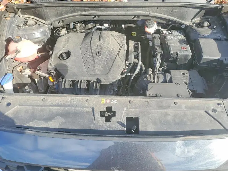 2021 HYUNDAI SANTA FE SE  