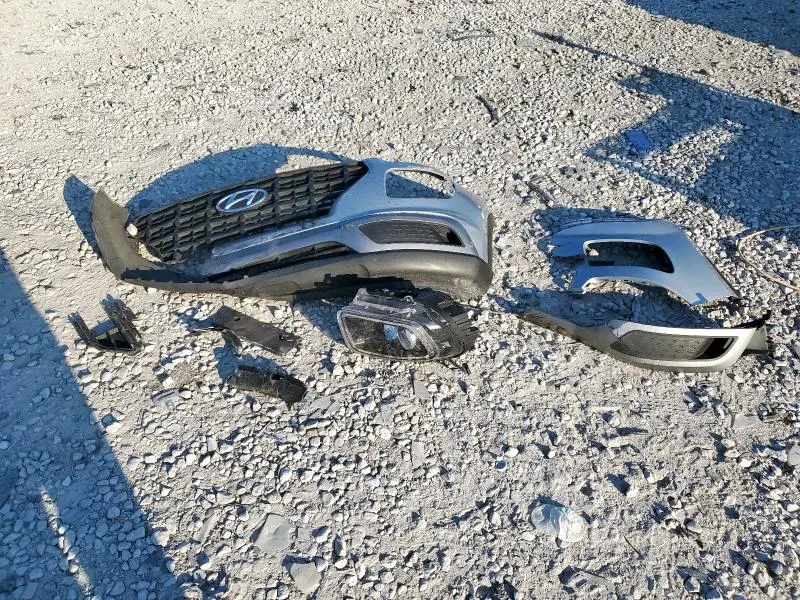 2022 HYUNDAI VENUE SE  