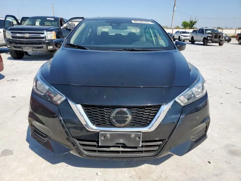 2020 NISSAN VERSA SV  