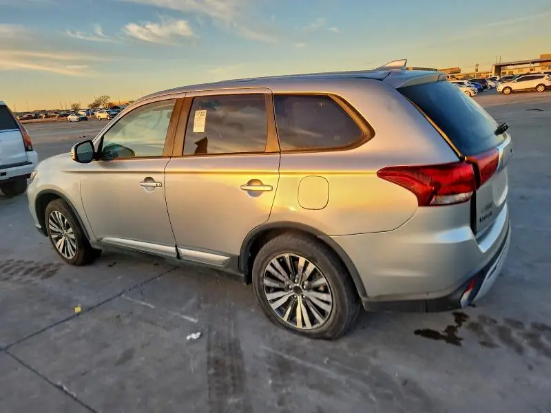 2019 MITSUBISHI OUTLANDER SE  