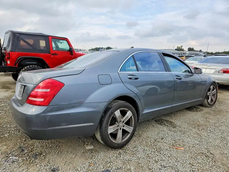 2010 MERCEDES-BENZ S 550  