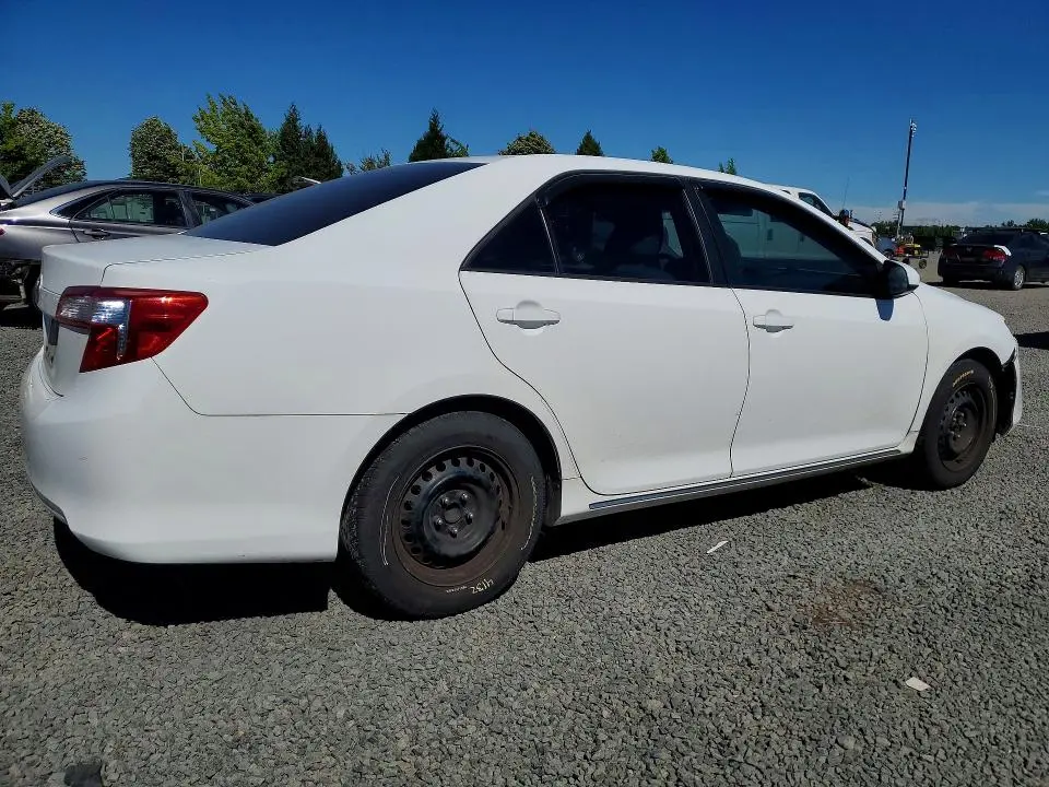 2012 TOYOTA CAMRY LE  