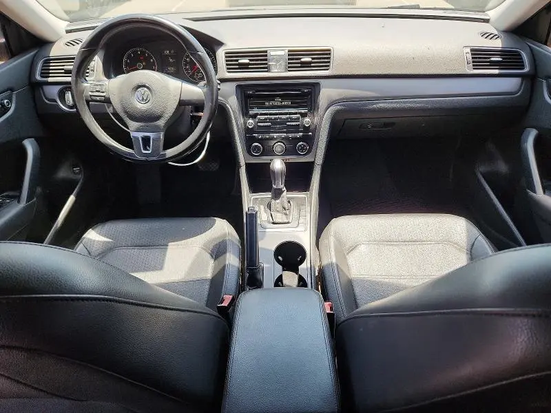 2014 VOLKSWAGEN PASSAT S  