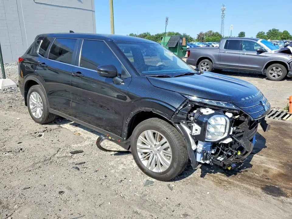 2023 MITSUBISHI OUTLANDER ES  