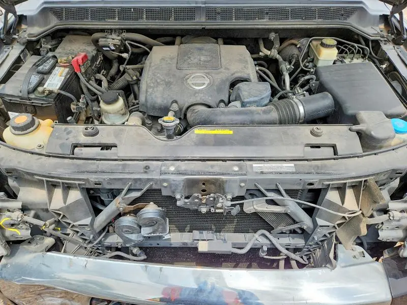 2014 NISSAN TITAN SV  