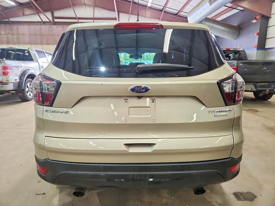 2017 FORD ESCAPE TITANIUM  