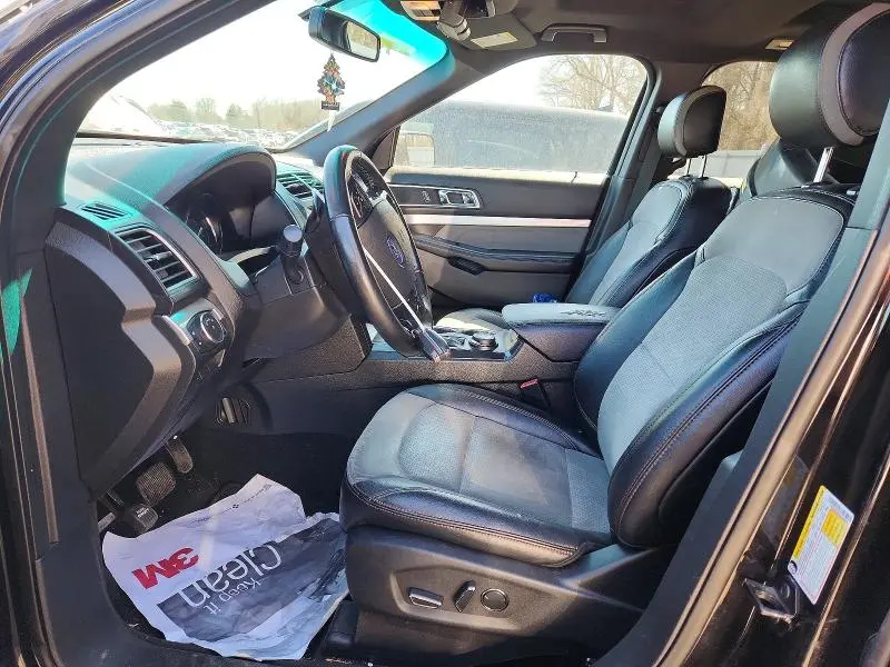 2017 FORD EXPLORER XLT  