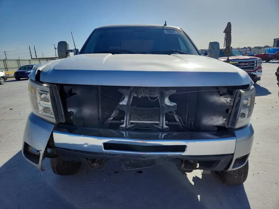 2011 CHEVROLET SILVERADO C1500 LT  
