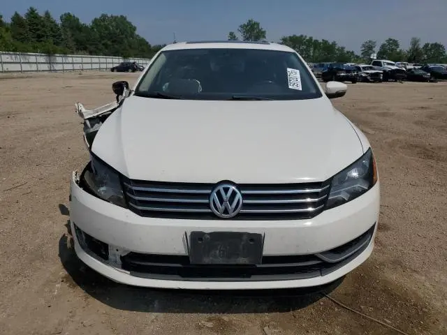 2014 VOLKSWAGEN PASSAT SE  