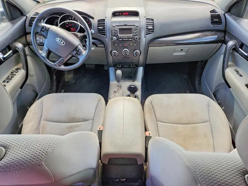 2011 KIA SORENTO LX  
