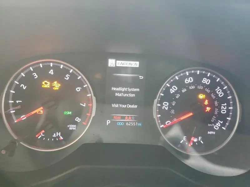 2020 TOYOTA RAV4 XLE  