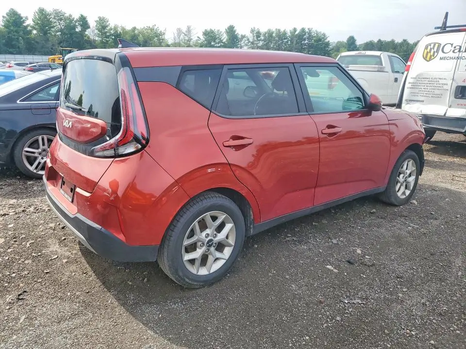 2024 KIA SOUL LX  