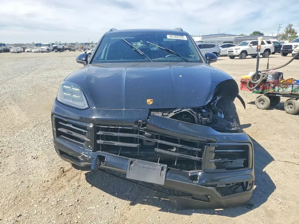 2024 PORSCHE CAYENNE S  