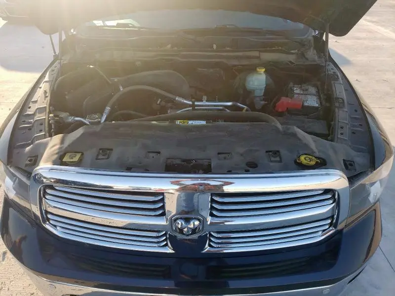 2016 RAM 1500 SLT  