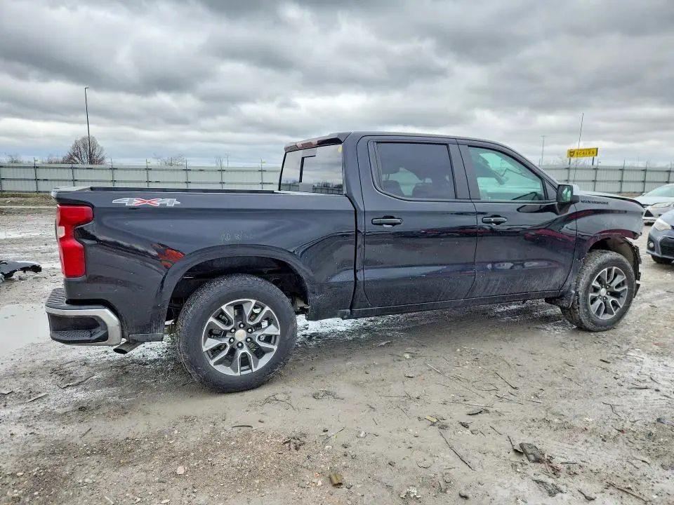 2025 CHEVROLET SILVERADO K1500 LT  
