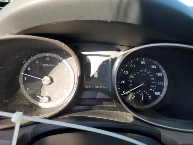 2018 HYUNDAI SANTA FE SE  