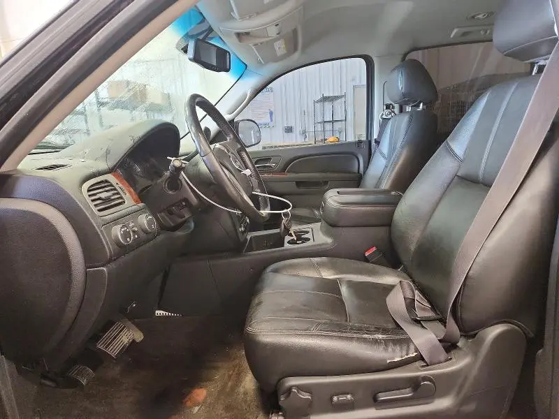 2013 GMC YUKON XL K1500 SLT  