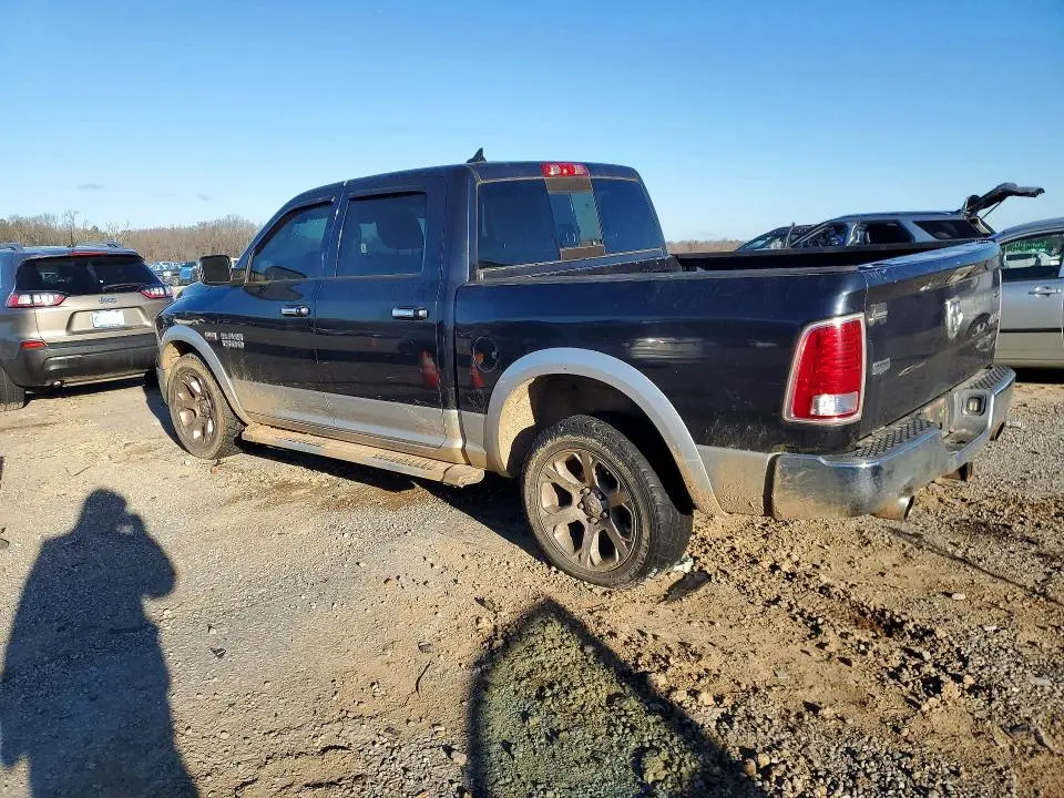 2015 RAM 1500 LARAMIE  