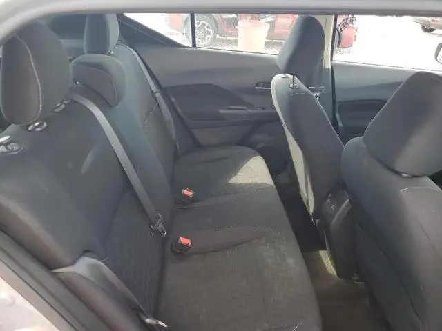 2022 NISSAN KICKS SV  