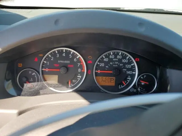 2013 NISSAN FRONTIER S  