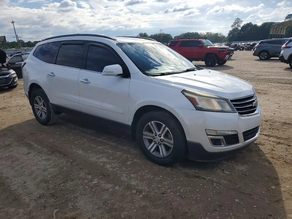 2016 CHEVROLET TRAVERSE LT  