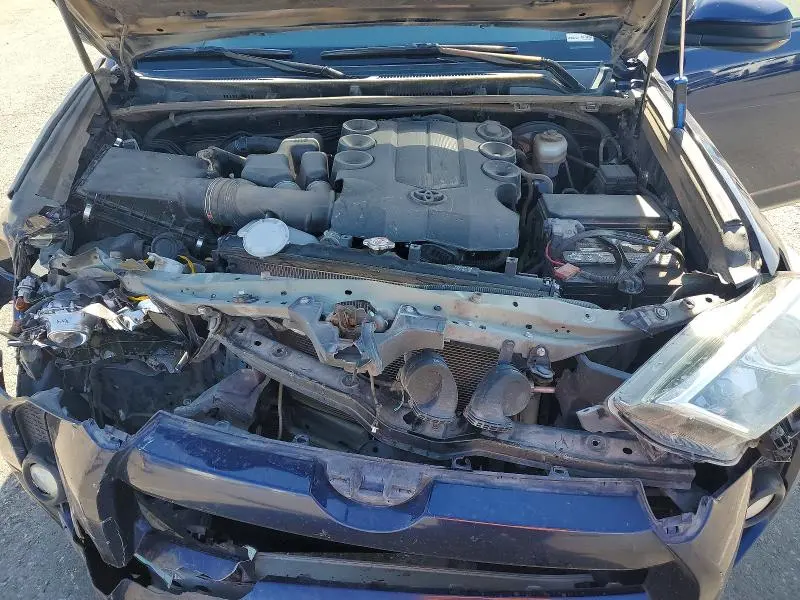2020 TOYOTA 4RUNNER SR5  