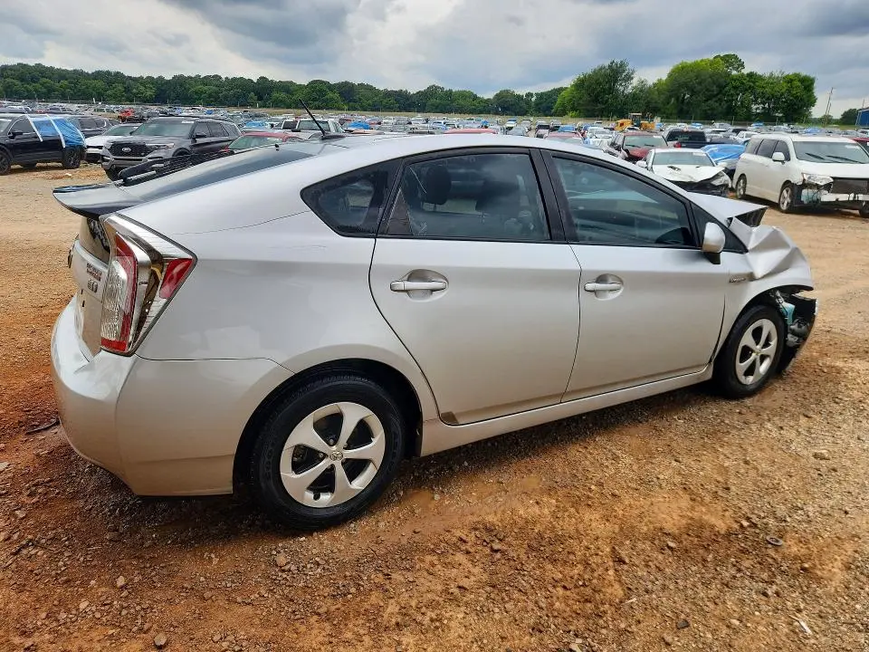 2012 TOYOTA PRIUS THREE  