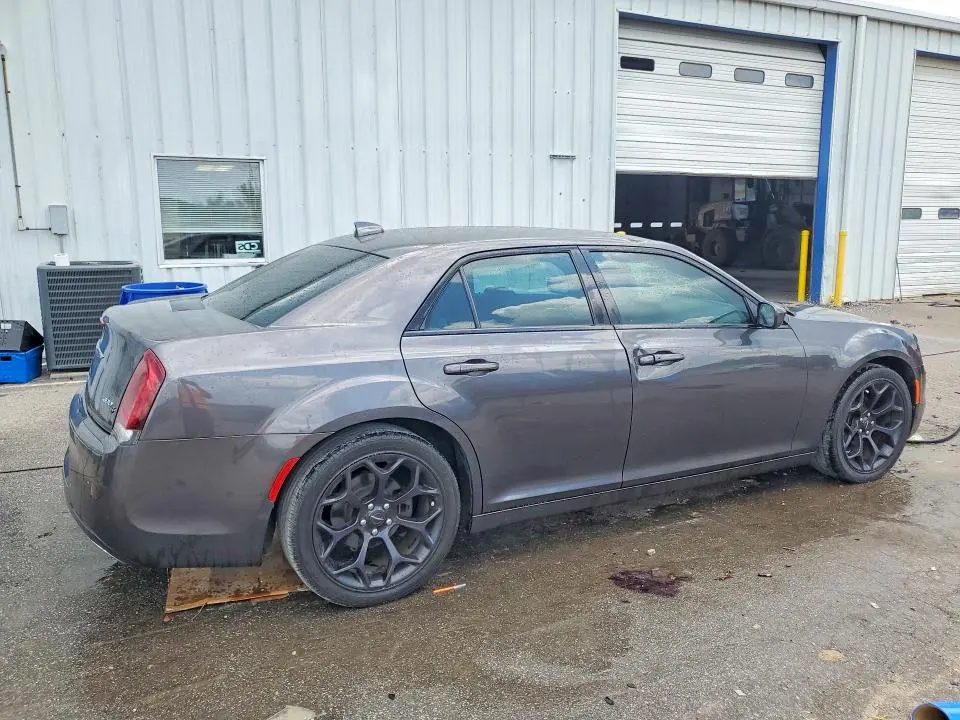 2019 CHRYSLER 300 S  