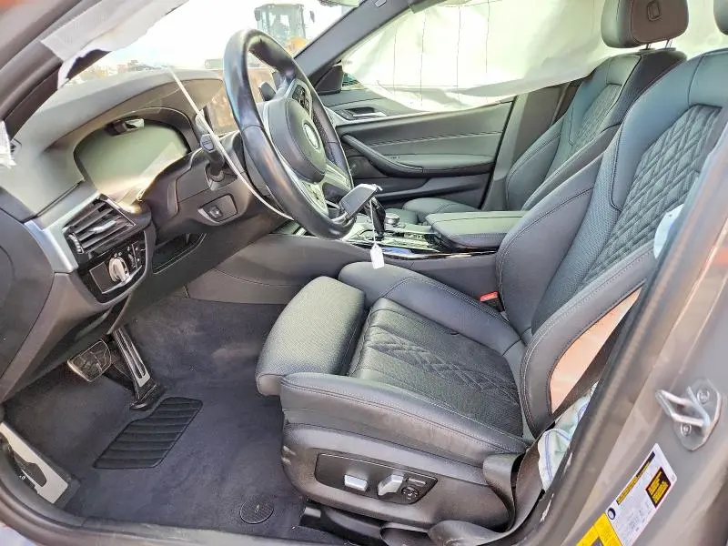 2022 BMW 530XE   