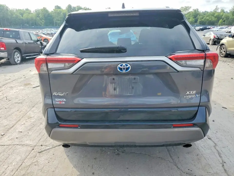 2021 TOYOTA RAV4 XSE  