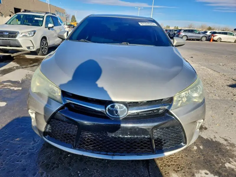 2016 TOYOTA CAMRY LE  