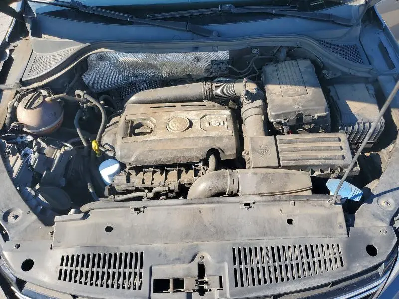 2015 VOLKSWAGEN TIGUAN S  