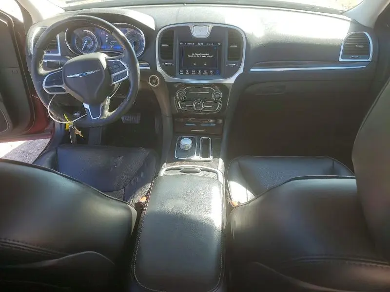 2019 CHRYSLER 300 LIMITED  