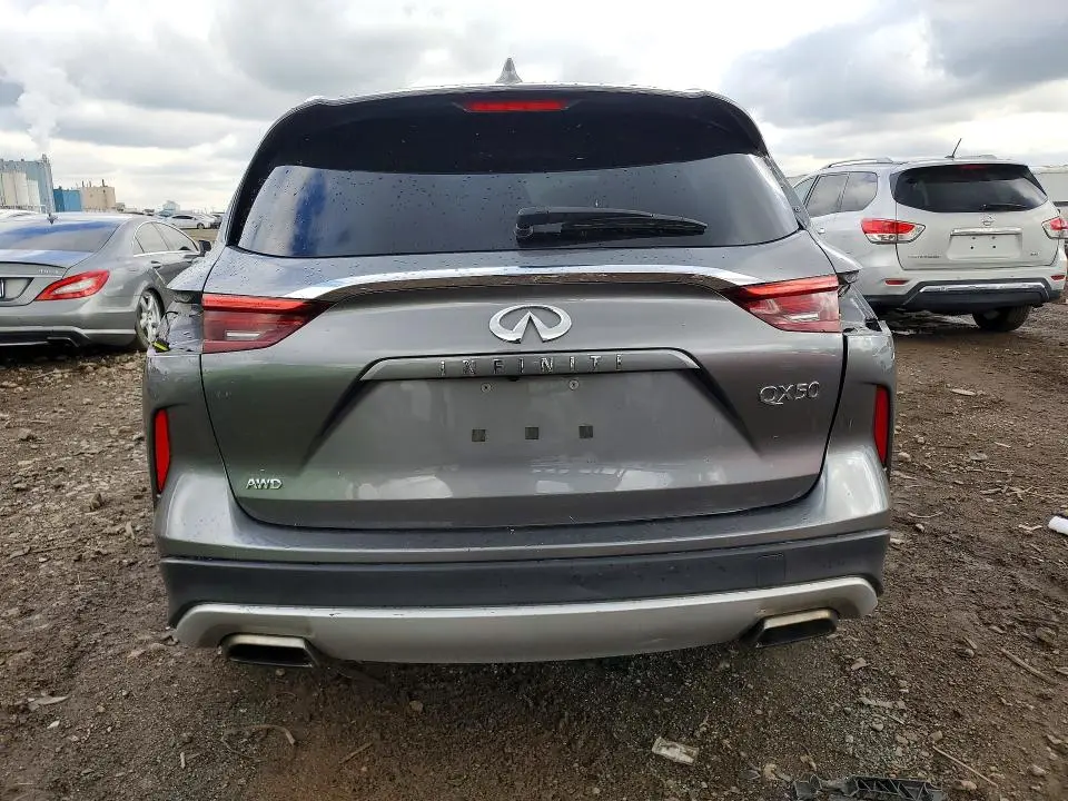 2019 INFINITI QX50 LUXE  
