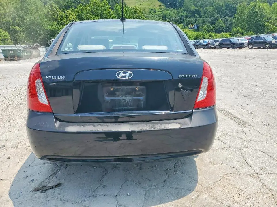 2010 HYUNDAI ACCENT GLS  