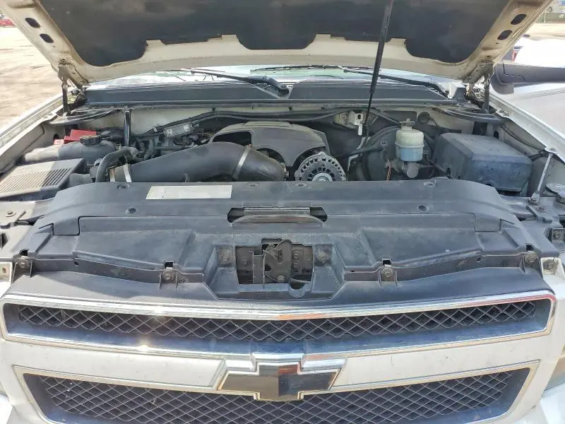 2011 CHEVROLET SUBURBAN C1500 LT  