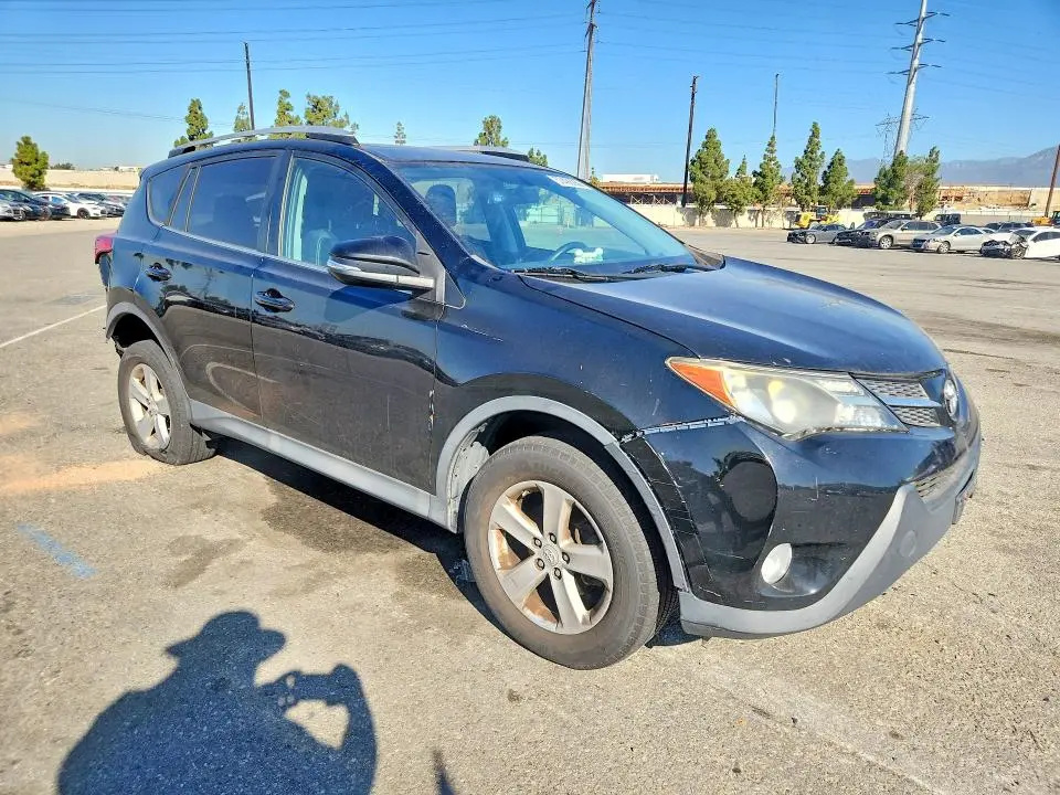 2014 TOYOTA RAV4 XLE  