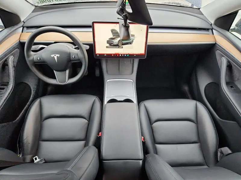 2024 TESLA MODEL Y   