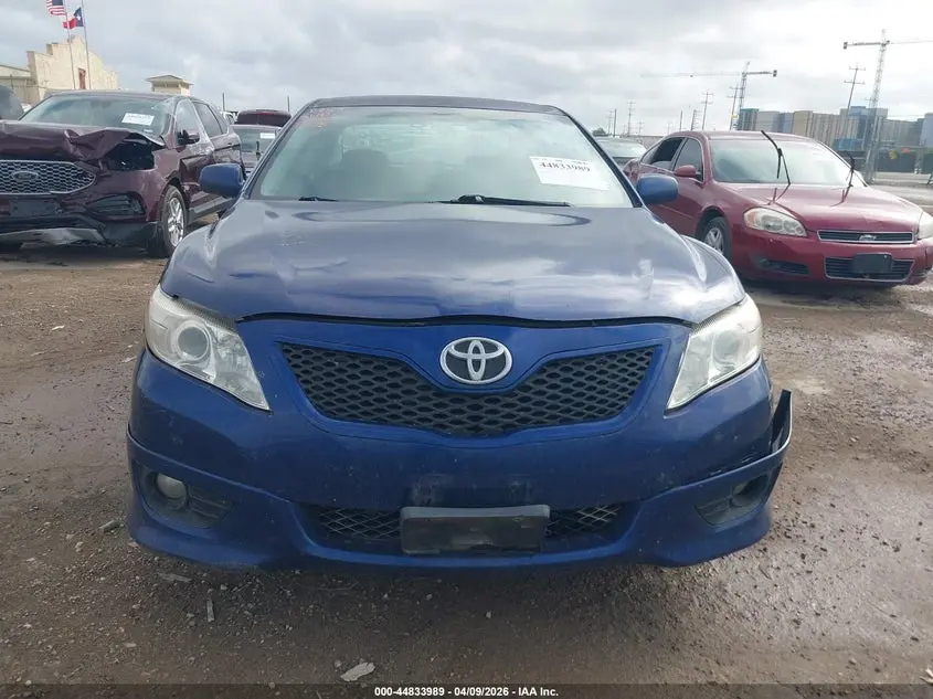 2010 TOYOTA CAMRY SE