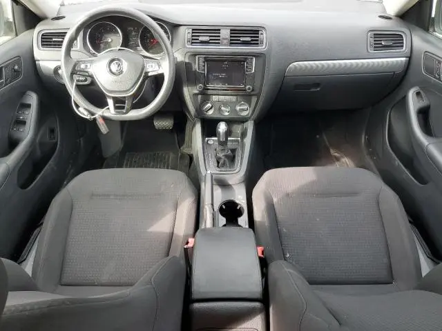 2016 VOLKSWAGEN JETTA SE  