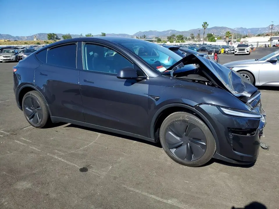 2026 TESLA MODEL Y   