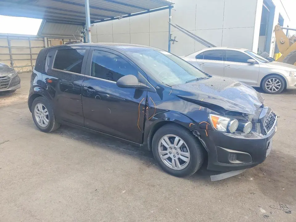 2015 CHEVROLET SONIC LT  